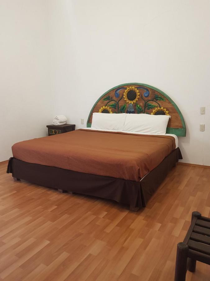 Hotel Meson Mariano Matamoros Керетаро Екстер'єр фото
